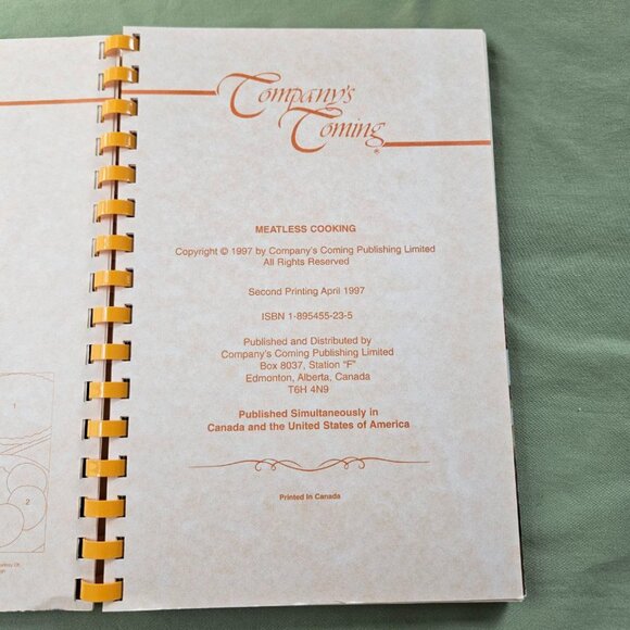 Company's Coming - Meatless Cooking by Jean Pare - Plastic Comb - Easy Recipes - Picture 3 of 10